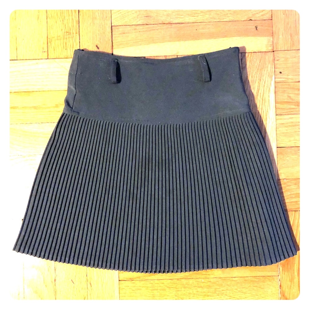 Gray Pleated Skirt (Girl)